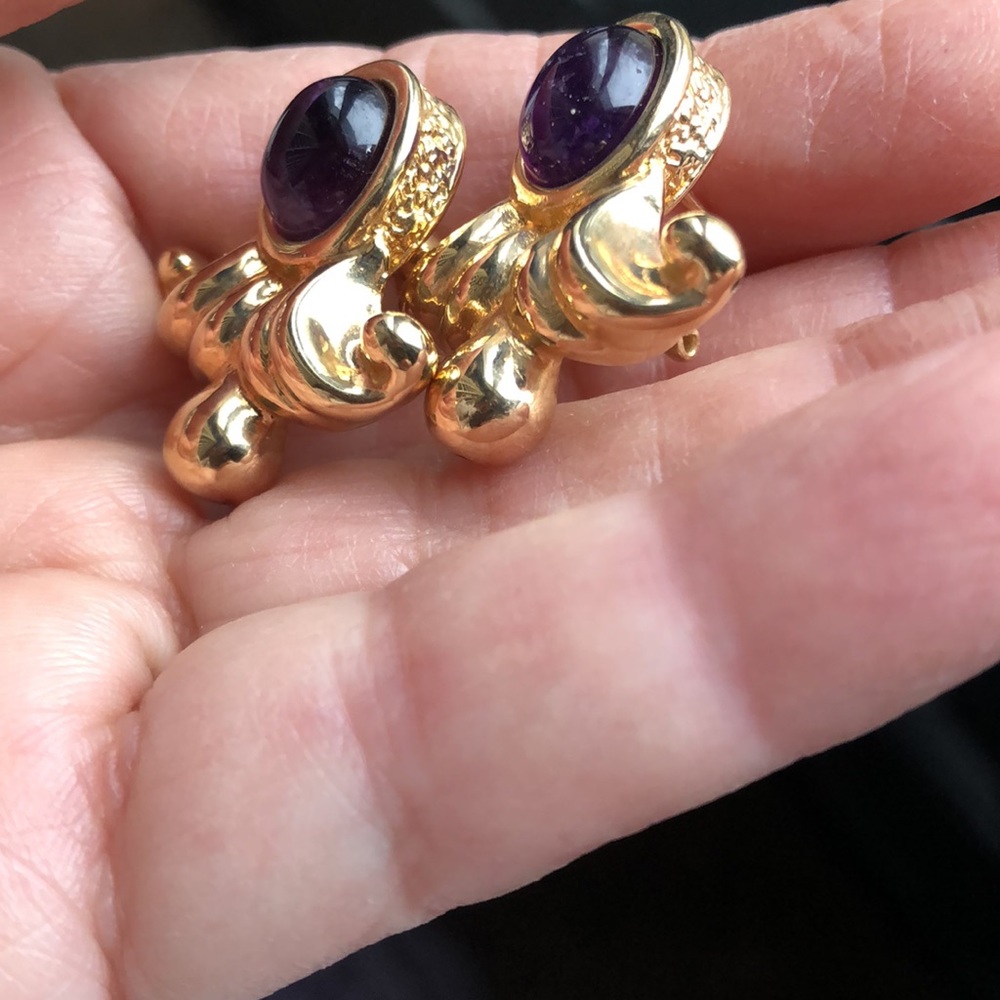 Pair of Italian 14kt hollow yellow gold and amethyst earrings…..no backs - Picture 7 of 11